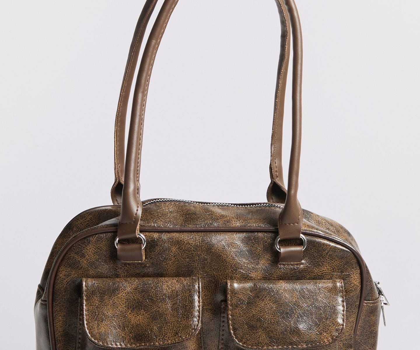 Sleek distressed leather carry